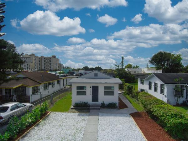 Hialeah Heights, 2928 NW 55th St, Brownsville, Florida 33142, image 2