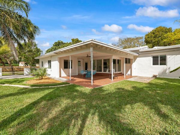 Dunnings Miami Shores, 102 NE 108th St, Miami Shores, Florida 33161, image 2