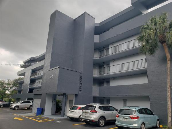 The Greens, 310 Fontainebleau Blvd #204, Fountainebleau, Florida 33172, image 2