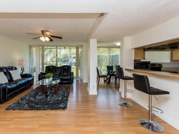 Live Oak Of Pine Island Ridge, 9431 Live Oak Pl #102, Davie, Florida 33324, image 2