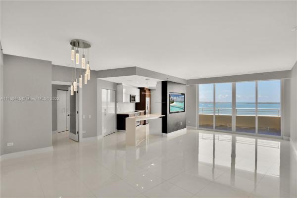 Two Tequesta Point, 808 Brickell Key Dr #1502, Miami, Florida 33131, image 2