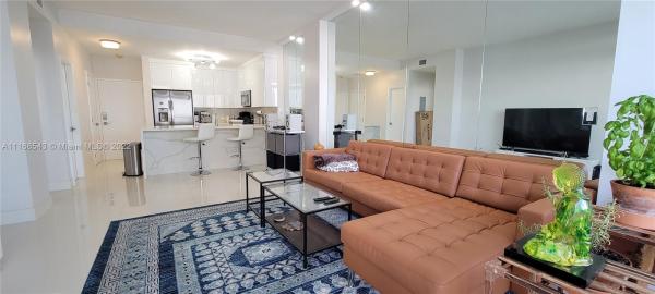 Charter Club, 600 NE 36th St #T5, Miami, Florida 33137, image 2