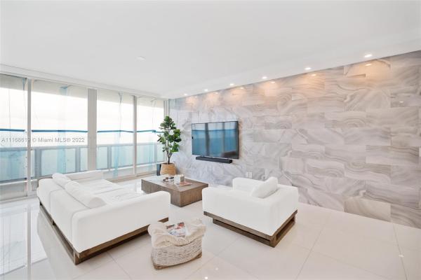 La Gorce Palace, 6301 Collins Ave #LPH2, Miami Beach, Florida 33141, image 2