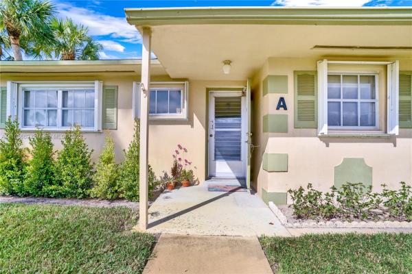 Barkley At Cresthaven Villas, 5483 Cresthaven Blvd #A, West Palm Beach, Florida 33415, image 2