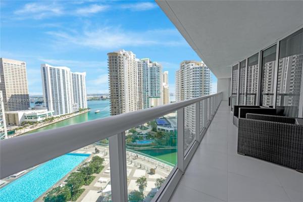Icon Brickell Tower 2, 495 Brickell Ave #2104, Miami, Florida 33131, image 2