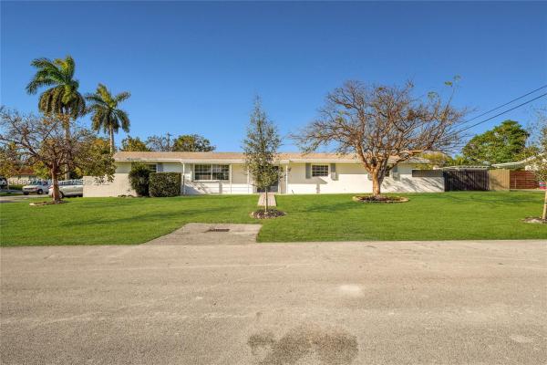 Whispering Pines Estates, 8645 SW 184th Ter, Cutler Bay, Florida 33157, image 2