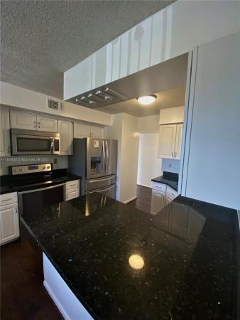 Visions At Fountainbleau Park 1, 8500 NW 8th St #201, Fountainebleau, Florida 33126, image 2