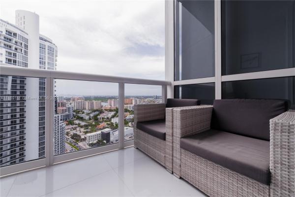 Trump Royale, 18201 Collins Ave #4605, Sunny Isles Beach, Florida 33160, image 2