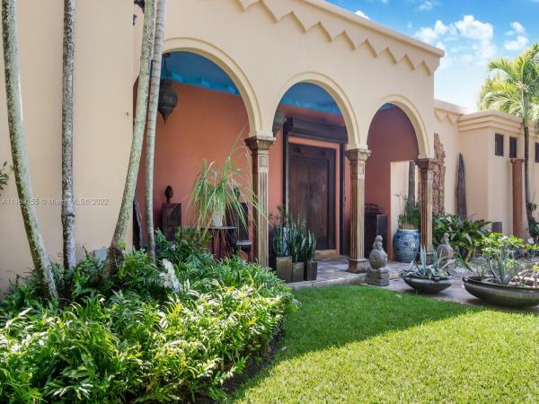 Tropical Isle Homes, 365 Harbor Ct, Key Biscayne, Florida 33149, image 2