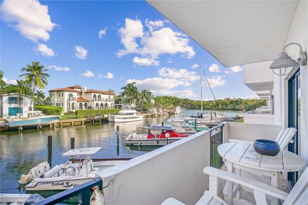 Gables Harbour, 6901 Edgewater Dr #211, Coral Gables, Florida 33133, image 2