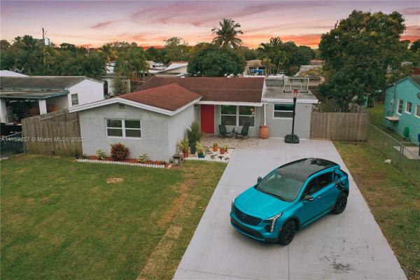 Palm Lane Villa, 6660 Custer St, Hollywood, Florida 33024, image 2