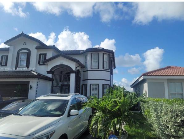 Bluewaters, 10911 SW 242nd St, Princeton, Florida 33032, image 2