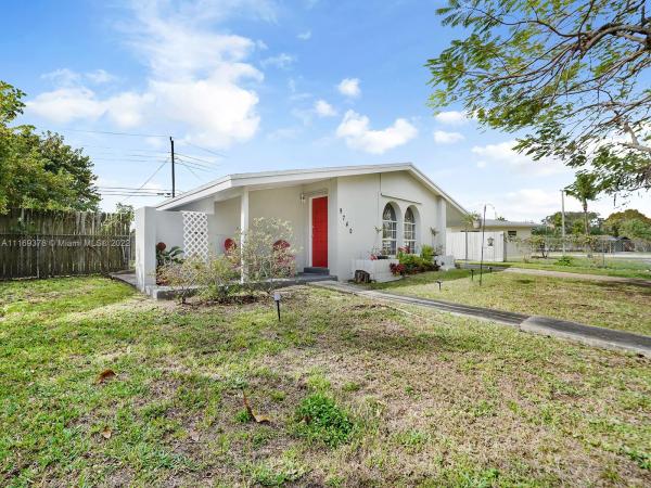 Palmetto Country Club Estates, 9740 SW 161st St, Palmetto Estates, Florida 33157, image 2
