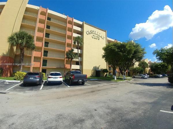 Castillian Club, 9455 W Flagler St, Fountainebleau, Florida 33174, image 1