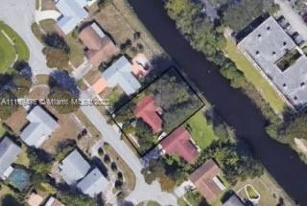 Palm Beach Lakes North, 2109 Pinehurst Dr, West Palm Beach, Florida 33407, image 1