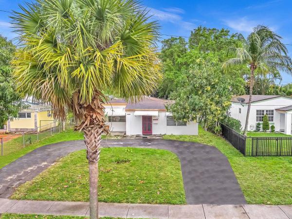 Fulford By The Sea, 1574 NE 172nd St, North Miami Beach, Florida 33162, image 2