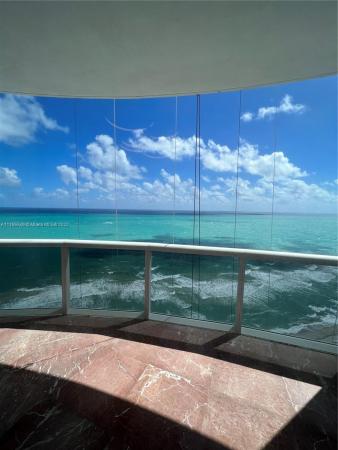 Trump Royale, 18201 Collins Ave #3809, Sunny Isles Beach, Florida 33160, image 2