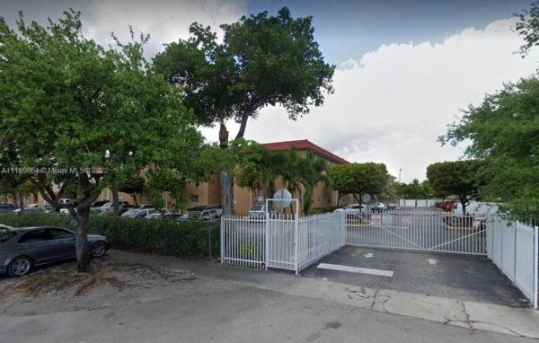 Royal Palm Gardens, 4655 Palm Ave #310, Hialeah, Florida 33012, image 1