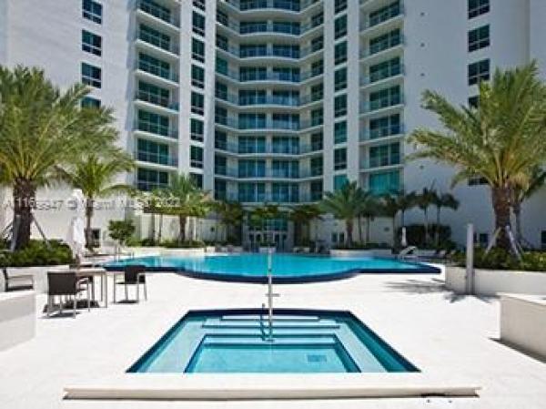Met 1, 300 S Biscayne Blvd #T-2412, Miami, Florida 33131, image 1