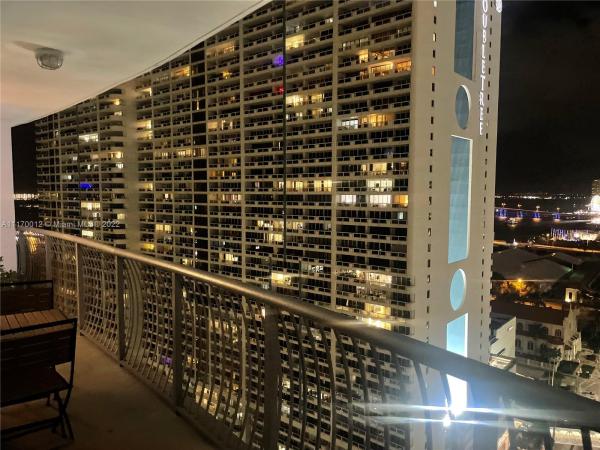 Opera Tower, 1750 N Bayshore Dr #2510, Miami, Florida 33132, image 1