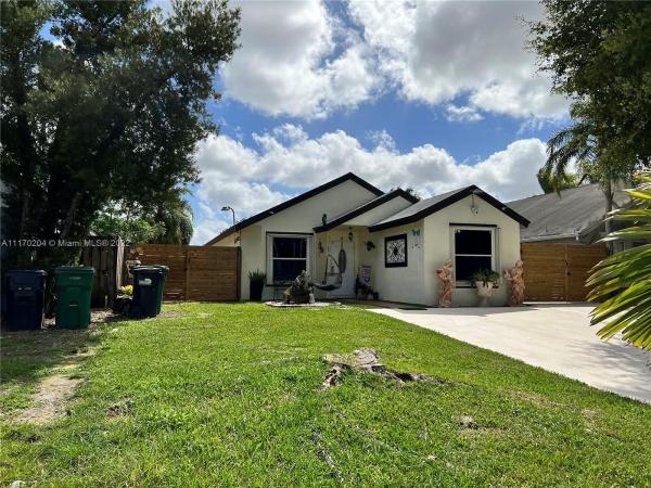 Villas Of Palm Bay, 769 SW 7th Ter, Florida City, Florida 33034, image 2