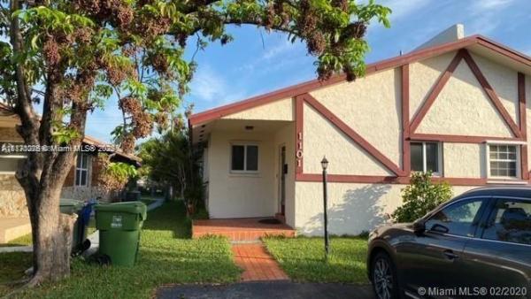 Anderson Villas, 1101 NE 1st Ct, Hallandale Beach, Florida 33009, image 1