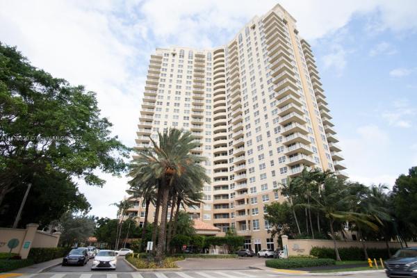 Turnberry On The Green, 19501 W Country Club Dr #207, Aventura, Florida 33180, image 2