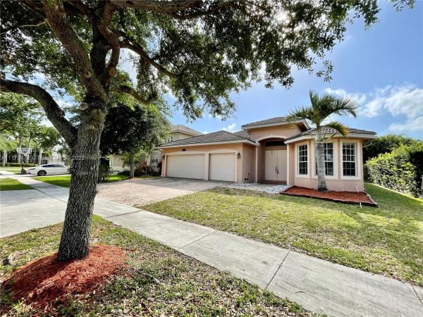 The Reserve At Huntington, 5234 SW 149th Ave, Miramar, Florida 33027, image 2