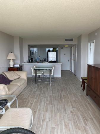 Coronado Tower 3, 20379 W Country Club Dr #2435, Aventura, Florida 33180, image 2