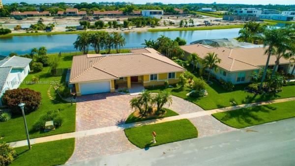 Bonaventure Lakes, 16703 Golfview Dr, Weston, Florida 33326, image 1