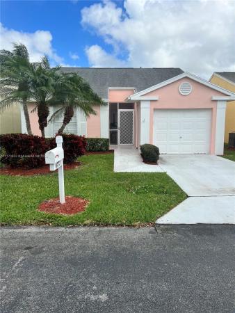 North Gate, 677 SE 22nd Dr, Homestead, Florida 33033, image 2