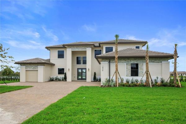 1830 Meadows Dr, Davie, Florida 33324, image 2