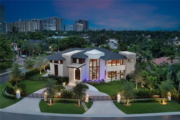 Bal Harbour Village, 100 Biscay Dr, Bal Harbour, Florida 33154, image 1