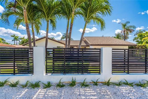 Laro East, 4615 SW 87th Ave, Olympia Heights, Florida 33165, image 1