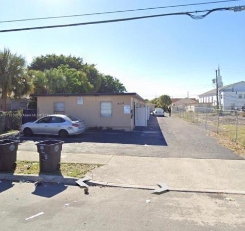 Freshwater, 904 10th St, West Palm Beach, Florida 33401, image 1