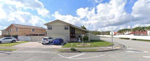 Greenway Lakes, 1812 SW 124th Pl, Tamiami, Florida 33175, image 1