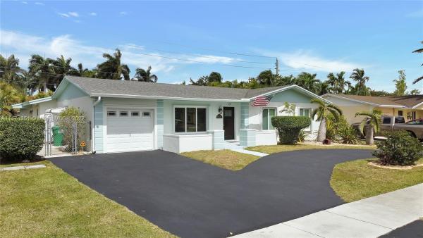 Devon Aire Estates, 12511 SW 104th Ter, The Crossings, Florida 33186, image 2