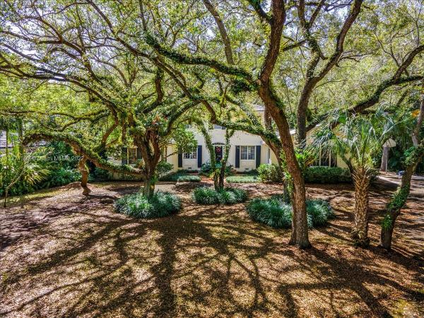 Coral Gables No HOA, 4690 SW 74th St, Coral Gables, Florida 33143, image 2