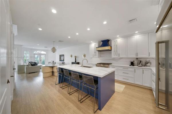 City View At Victoria Park, 915 NE 17th Way, Fort Lauderdale, Florida 33304, image 1