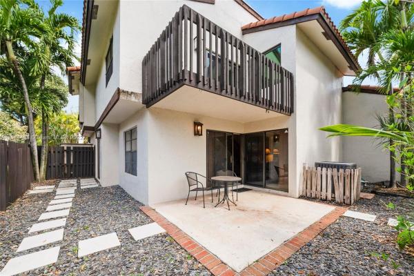 Village Homes In The Crossings, 11434 SW 132nd Pl #69-2, The Crossings, Florida 33186, image 2