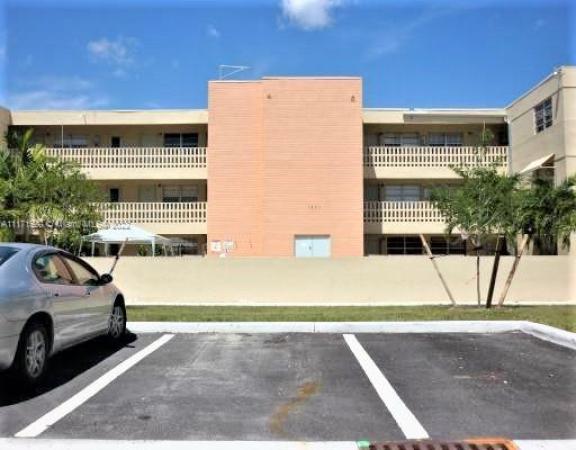 The Palms 51, 1851 NE 168th St #B2, North Miami Beach, Florida 33162, image 1