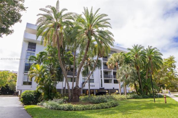 Key Biscayne One Hundred, 100 Ocean Lane Dr #508, Key Biscayne, Florida 33149, image 1