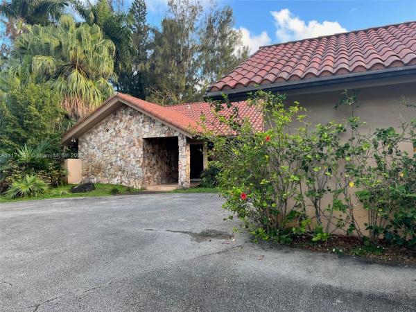 Flagler Waterway Estates, 8342 SW 5th St, Fountainebleau, Florida 33144, image 2