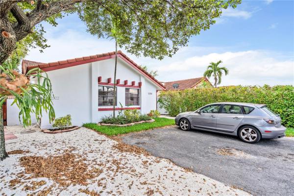 California Manors, 11306 SW 25th Ter, University Park, Florida 33165, image 2