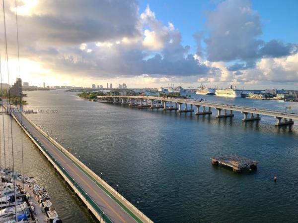 Venetia, 555 NE 15th St #17K, Miami, Florida 33132, image 2
