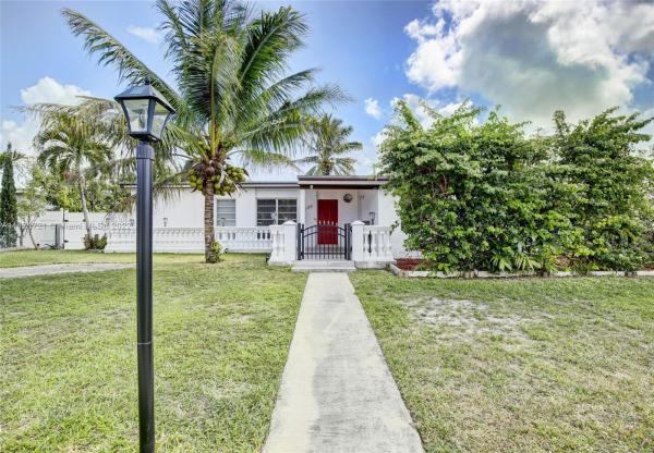 Cutler Ridge, 9700 Cutler Ridge Dr, Cutler Bay, Florida 33157, image 2