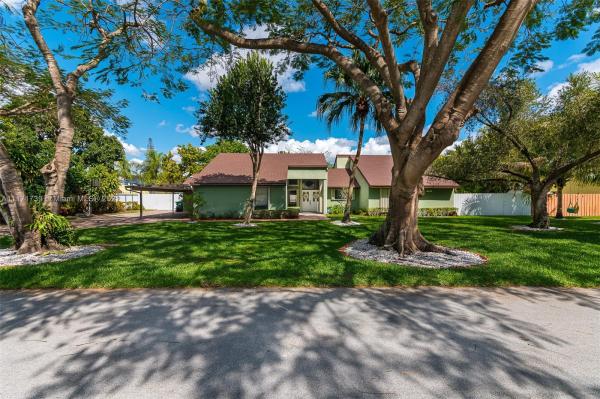 Mary Ann Estates, 10521 SW 139th St, Kendall, Florida 33176, image 1
