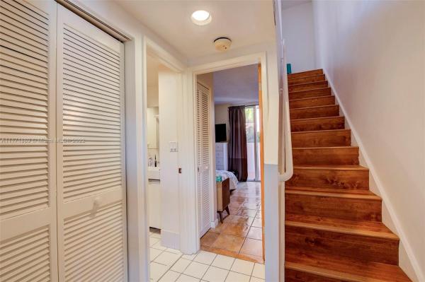 Grove Square, 2801 Florida Ave #205, Miami, Florida 33133, image 1