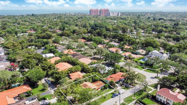 Riviera, 6101 Maggiore St, Coral Gables, Florida 33146, image 2