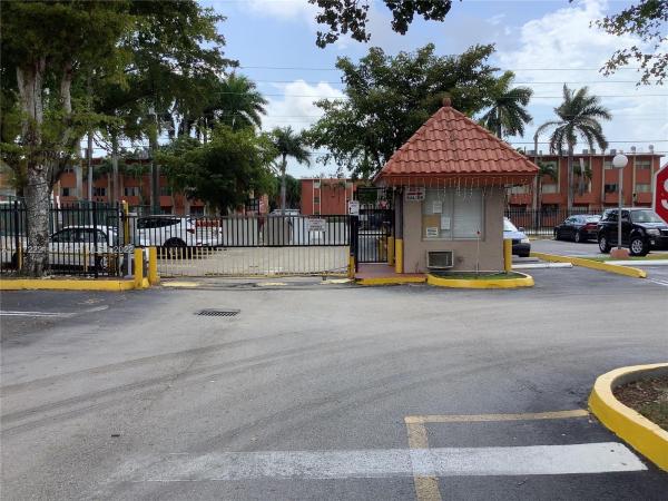 El Cid, 5199 NW 7th St #101 E, Miami, Florida 33126, image 2